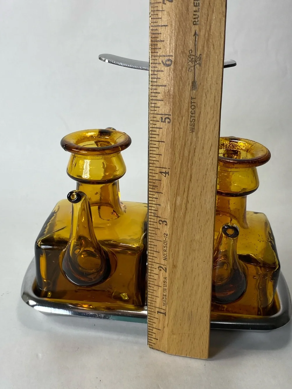 Vintage Mid-century Modern Amber Glass Oil Vinegar Cruet Set Chrome Metal Caddy